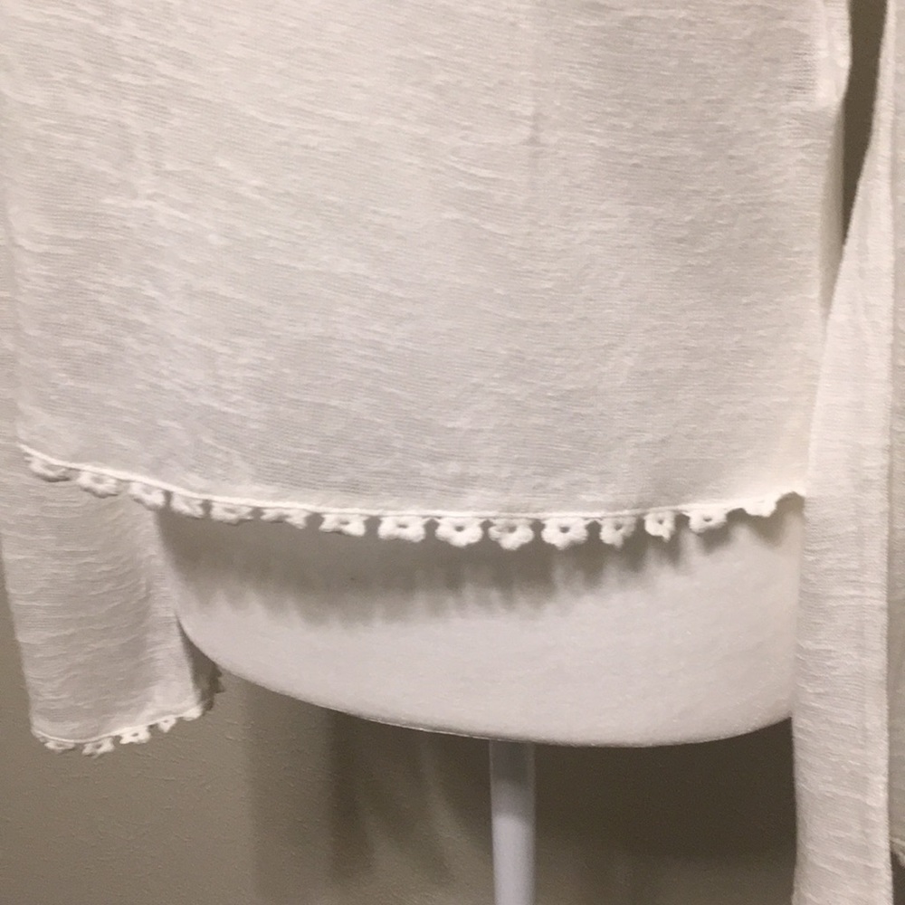 H&M white top - Picture 3 of 7